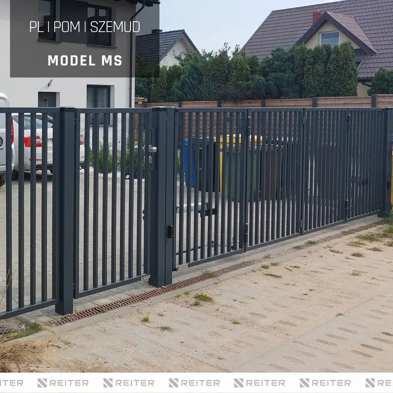Brama harmonijkowa - skladana z automatyka, montazem i furtka - Szemud, powiat wejherowski 3