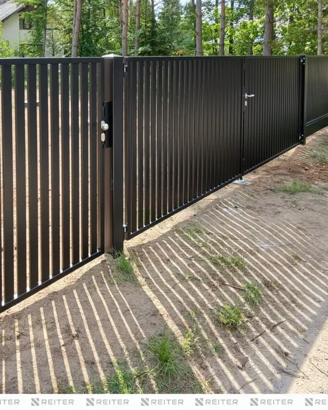 Brama skrzydlowa i ogrodzenie pionowe Koscierzyna 2